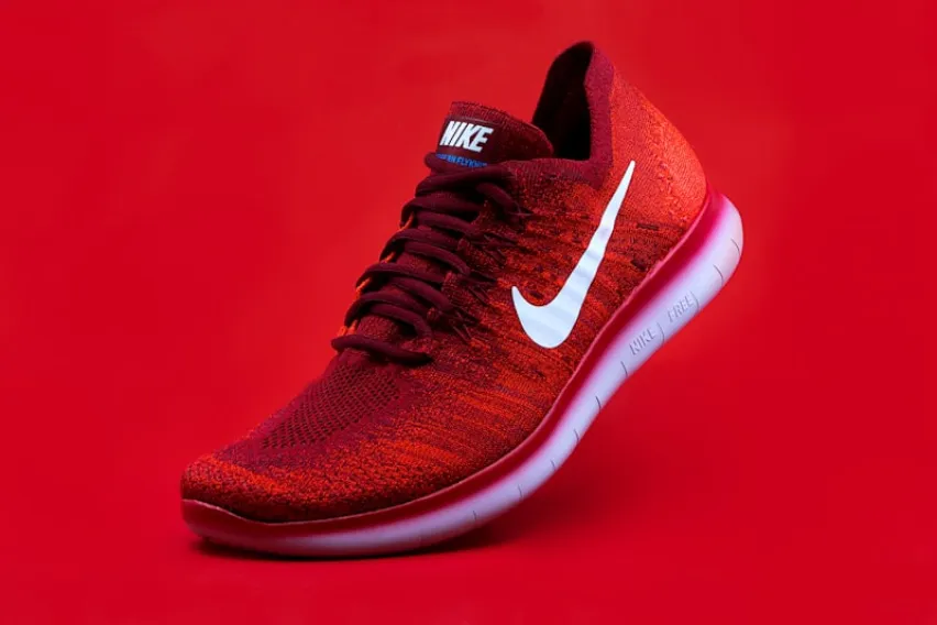 Tênis anunciado no Instagram pela loja